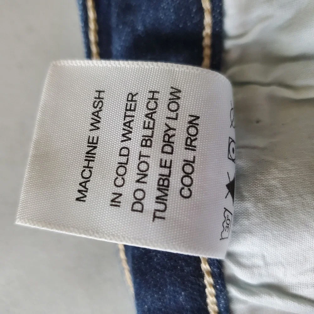 Judy Blue Boyfriend Fit Distressed‎ Stretch Denim Jeans Size 5 / 27 JB82427MD-CO